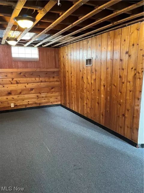 7902 Essen Ave, Parma, OH 44129 photo 33