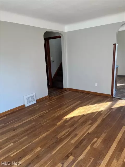 7902 Essen Ave, Parma, OH 44129 photo 10