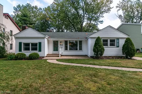 8263 Midland Rd, Mentor, OH 44060