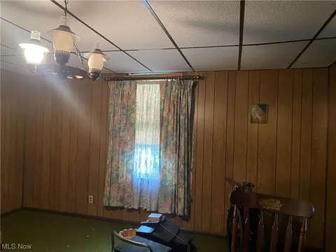 2015 Stone Shannon Rd, Wheeling, WV 26003 photo 6