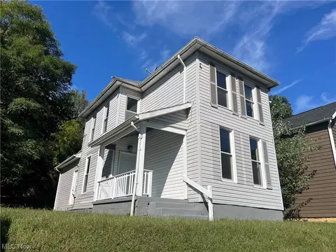 129 Corwin Ave, Zanesville, OH 43701