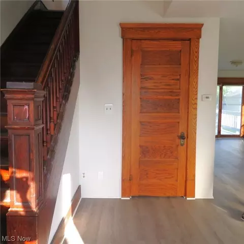 413 Cherry Ave, Niles, OH 44446 photo 3