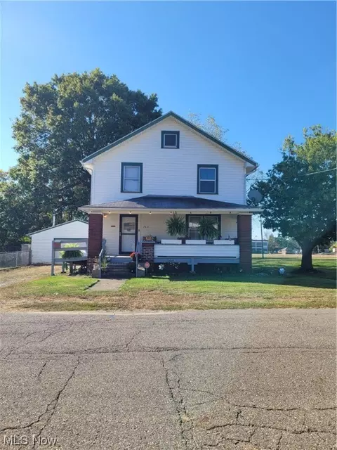 2410 12th St SW, Canton, OH 44710