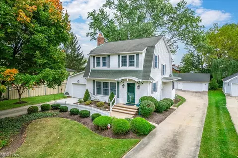 8971 Cedar St, Brecksville, OH 44141