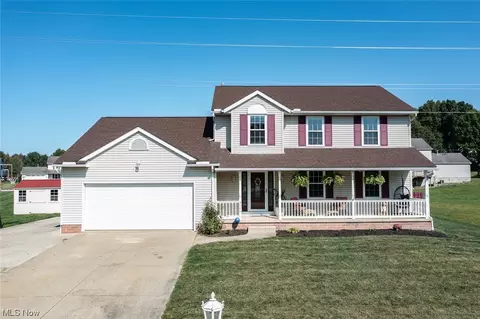 3149 Pine Hollow Dr, Ravenna, OH 44266