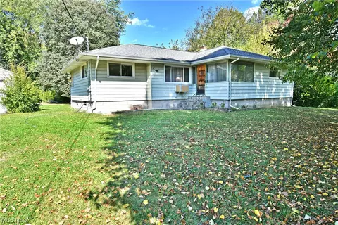 47 Potomac Ave, Niles, OH 44446