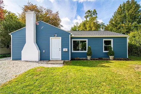 1240 Jakse Dr, Eastlake, OH 44095