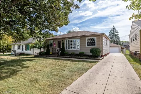 2431 Klusner Ave, Parma, OH 44134