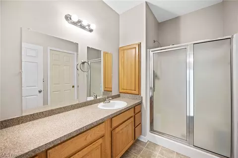 5271 Rolling Meadow Dr #E-1, Parma, OH 44134 photo 17