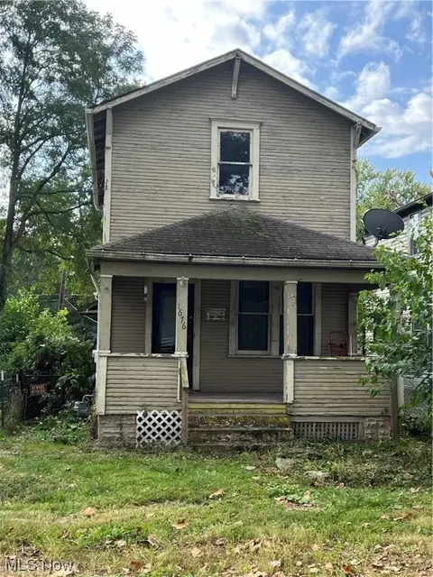 1676 Etruria St, East Liverpool, OH 43920