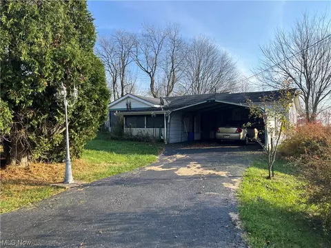 48109 Homestead Blvd, Calcutta, OH 43920
