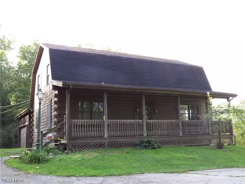 9797 Thwing Rd, Chardon, OH 44024
