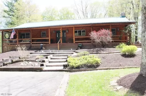 17367 Reeves Rd, Middlefield, OH 44062