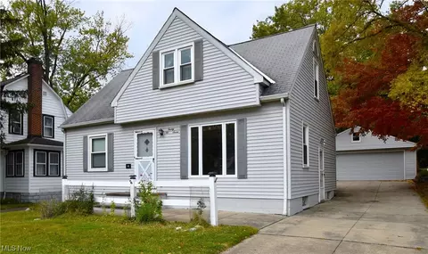 27 Ellenwood Ave, Bedford, OH 44146