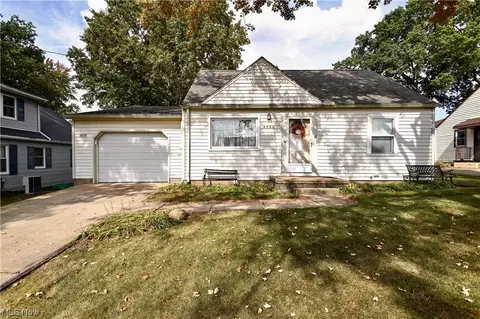 4835 14th St SW, Canton, OH 44710