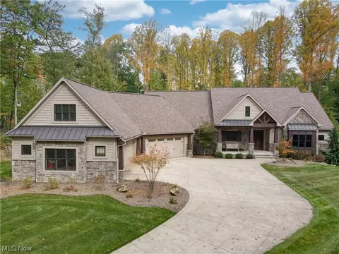 2091 Nimishillen Church St NE, Canton, OH 44721
