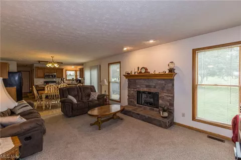 3528 Rohrer Rd, Wadsworth, OH 44281 photo 5