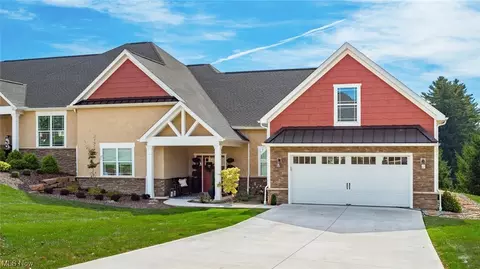 1420 Stonington Pl, Zanesville, OH 43701