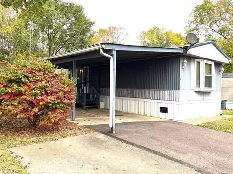 7443 Spillway Rd #19, Lisbon, OH 44432