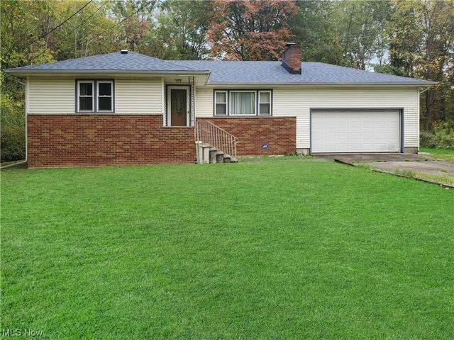 1294 Ashland Ave, Niles, OH 44446