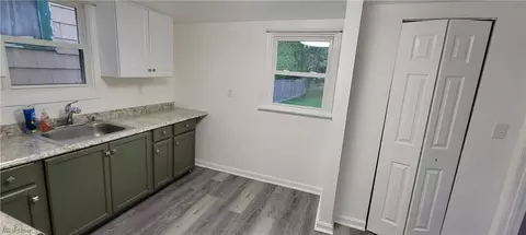 912 West Ave, Elyria, OH 44035 photo 6