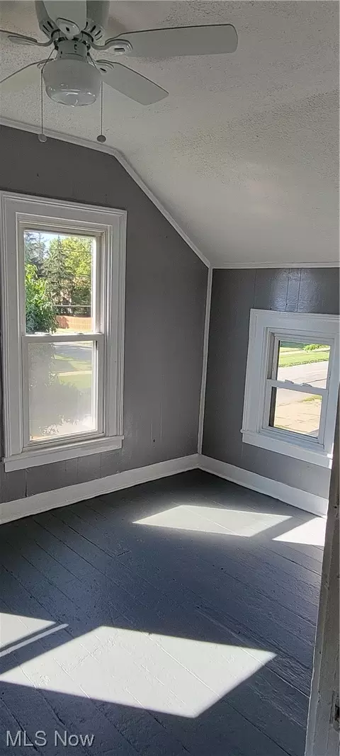 912 West Ave, Elyria, OH 44035 photo 10