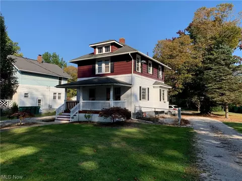 617 N Broadway, Geneva, OH 44041