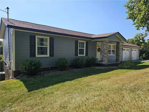 54131 Key Bellaire Rd, Bellaire, OH 43906