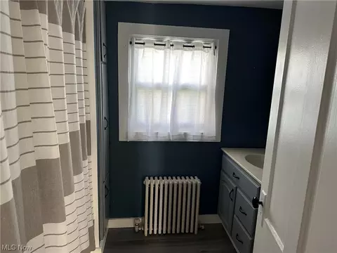 247 Franklin St, Barnesville, OH 43713 photo 8