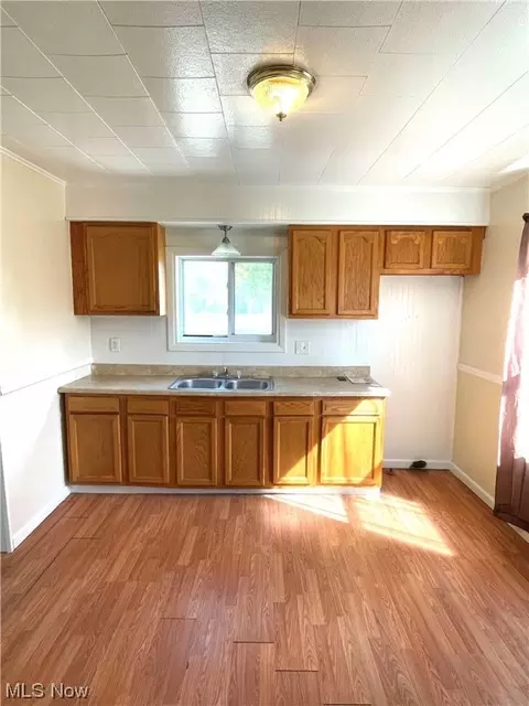 4910 Topper Ave, Ashtabula, OH 44004 photo 2