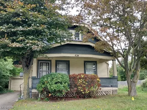 634 Pasadena Ave, Youngstown, OH 44502