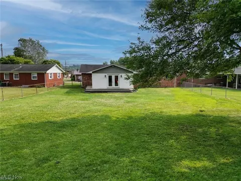 307 E 9th St, Williamstown, WV 26187 photo 24