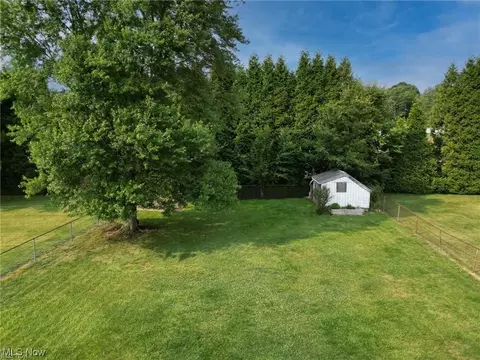 307 E 9th St, Williamstown, WV 26187 photo 23