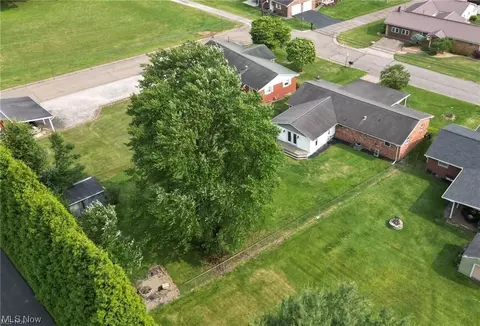307 E 9th St, Williamstown, WV 26187 photo 27