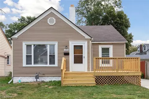 1203 Hawthorne Ave, Lorain, OH 44052