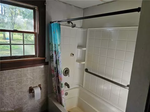16064 W Pine Lake Rd, Beloit, OH 44609 photo 9