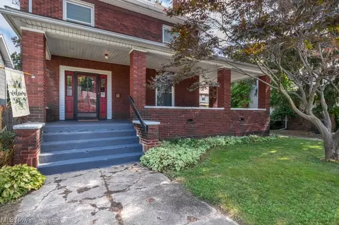 1112 Broad Ave NW, Canton, OH 44708 photo 2