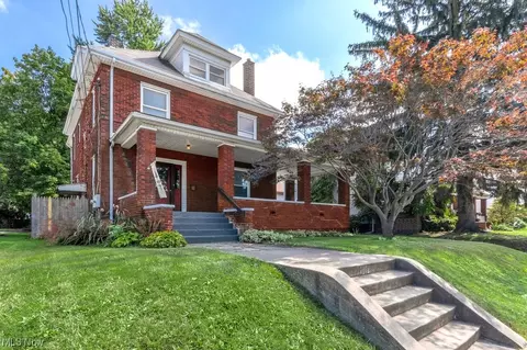 1112 Broad Ave NW, Canton, OH 44708