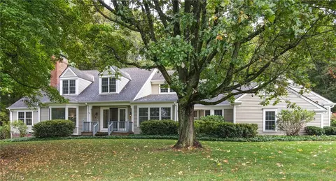 14774 Morgan Trl, Novelty, OH 44072