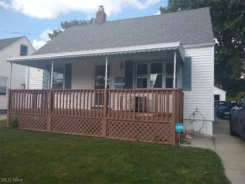 763 Austin Ave, Akron, OH 44306