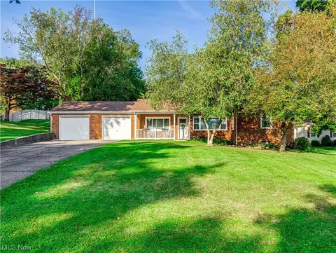 2320 Highpoint Rd, Cuyahoga Falls, OH 44223