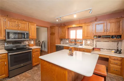 Kitchen - 204 E 27th St, Dover, OH 44622 photo 1 of 4