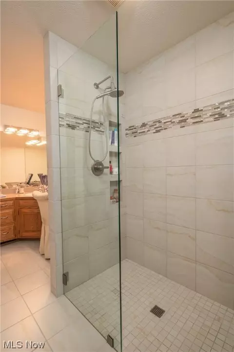 Bath - 204 E 27th St, Dover, OH 44622 photo 2 of 5