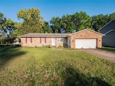 5719 Whispering Pines Pl, Lorain, OH 44053