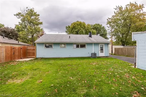 530 Penfield Ave, Elyria, OH 44035 photo 25