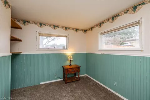 530 Penfield Ave, Elyria, OH 44035 photo 17