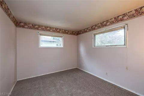 530 Penfield Ave, Elyria, OH 44035 photo 15