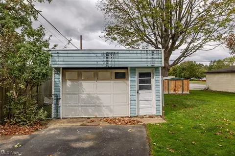 530 Penfield Ave, Elyria, OH 44035 photo 27