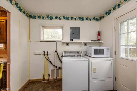 530 Penfield Ave, Elyria, OH 44035 photo 24
