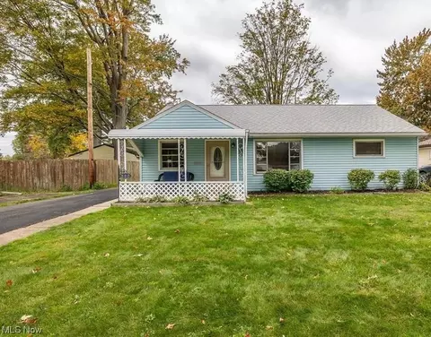 530 Penfield Ave, Elyria, OH 44035 photo 2